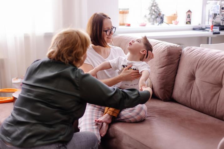 Le droit au répit des parents proches aidants