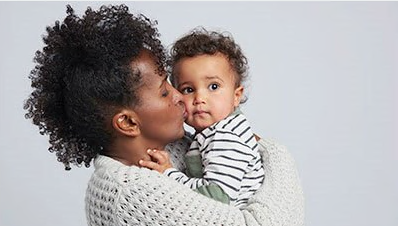 maman avec son bébé