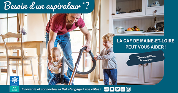 image d'illustration représentant un papa qui passe l'aspirateur en présence de ses enfants