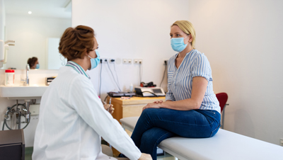 médecin et patiente