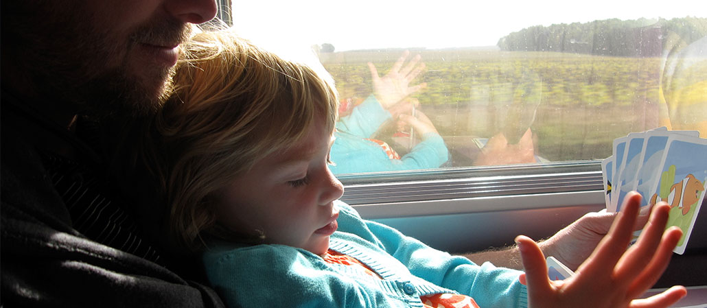 7 astuces pour occuper vos enfants pendant un voyage