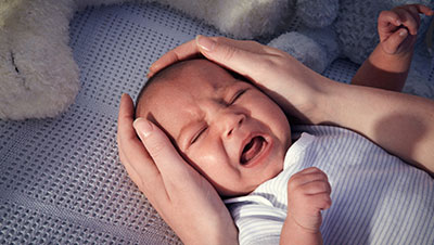 bébé qui pleure 
