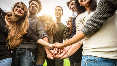 jeunes qui sont solidaires 