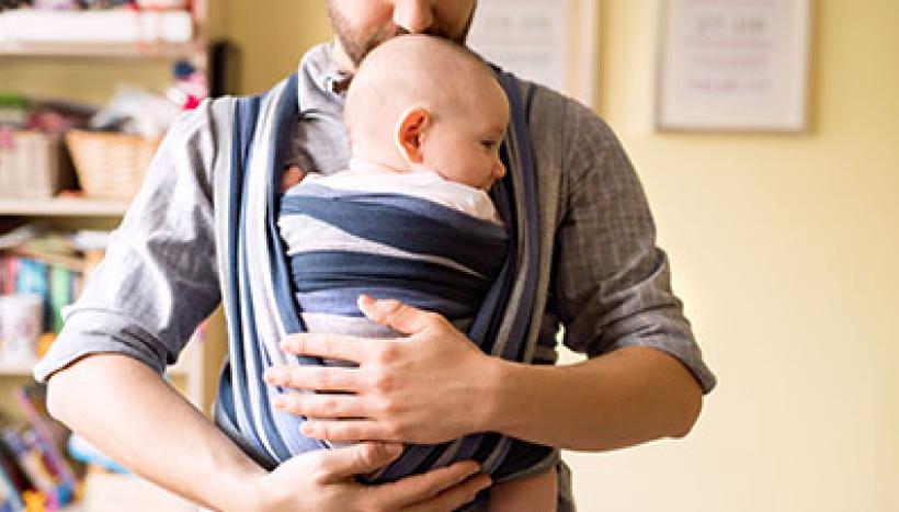 gestes portage bébé