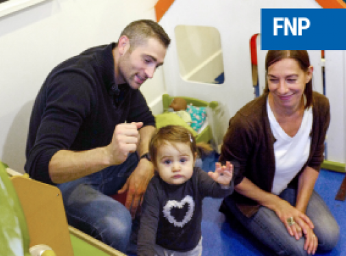 enfant, parent, accueillante dans un lieu d'accueil enfants-parents